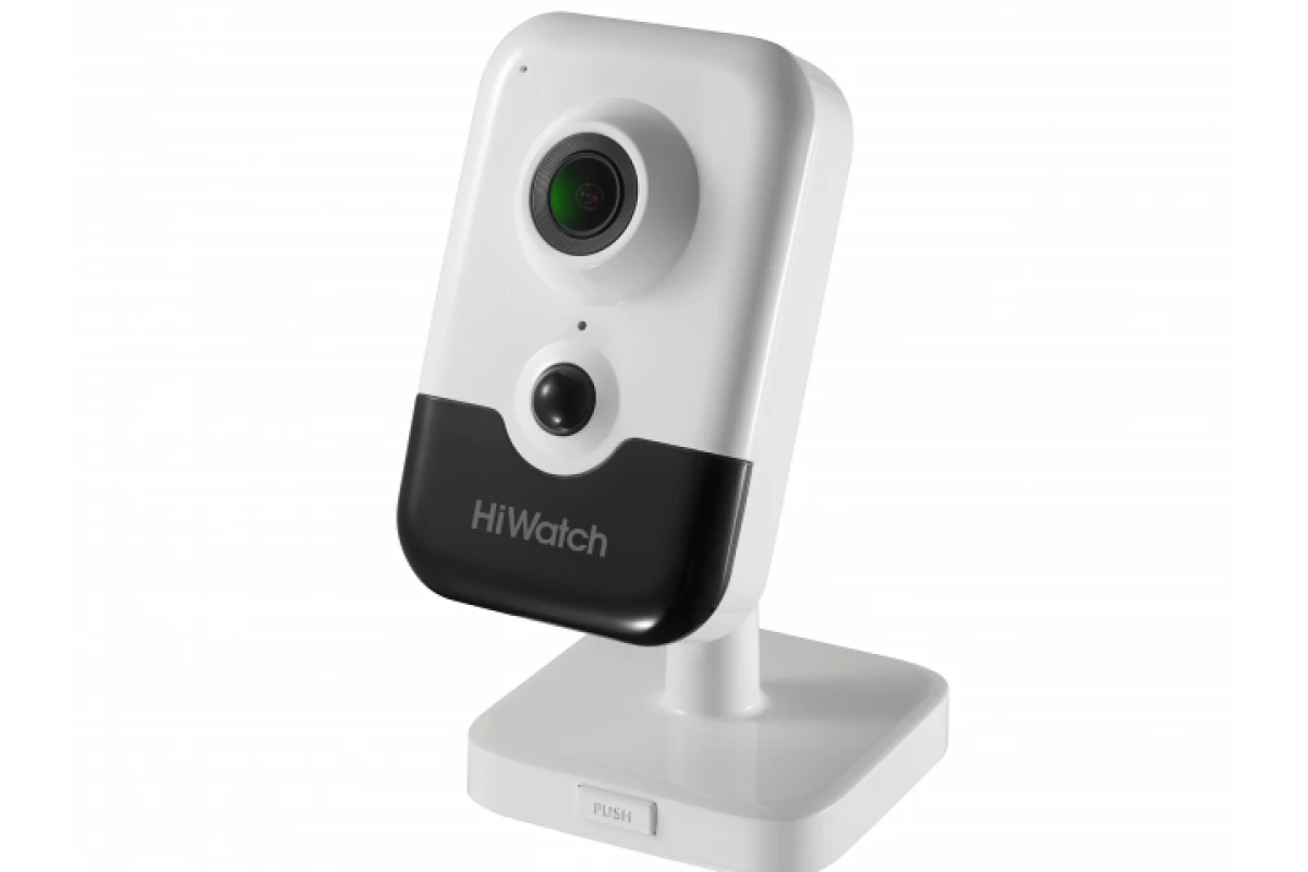 HiWatch DS-I214W(C)(2.8mm) — вид спереди