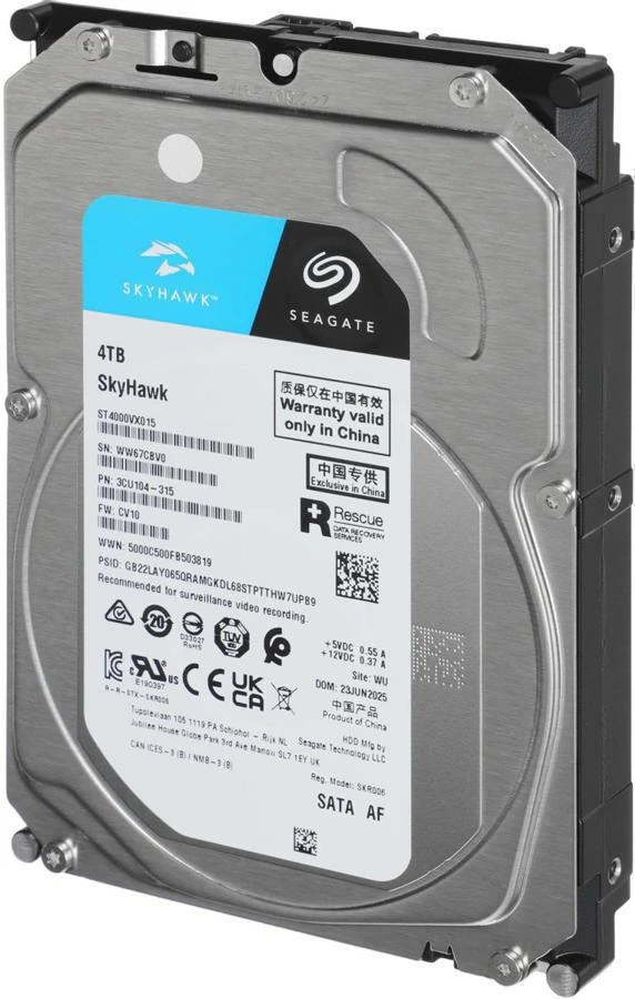 Seagate SkyHawk ST4000VX015 4TB — жесткий диск, вид под углом