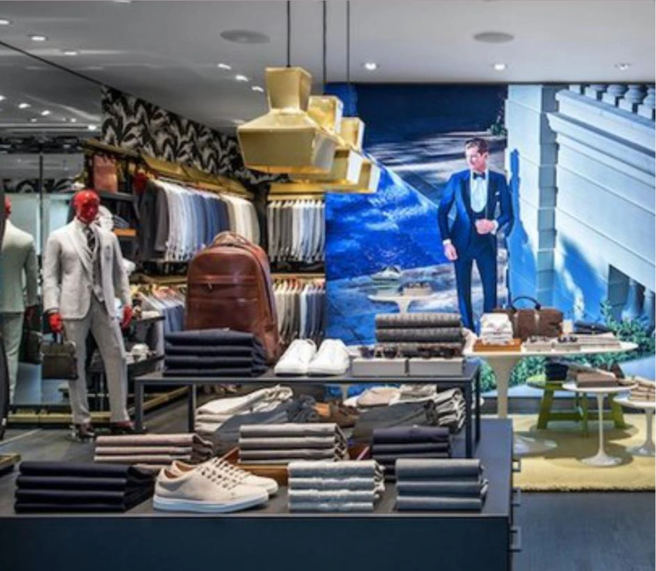 Установка IP-камер для магазина Suitsupply в ТЦ Авиапарк