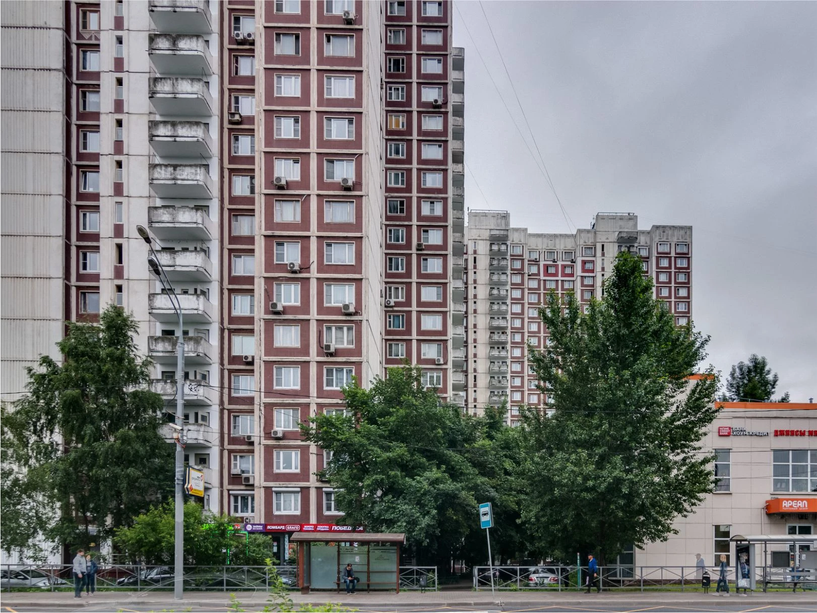 mvd_na_kapitsy_fasad_doma