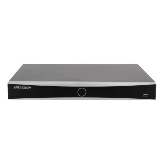 Сетевой видеорегистратор Hikvision DS-7608NXI-I2/8P/S(E) с восемью PoE-портами и интеллектуальной видеоаналитикой, вид спереди