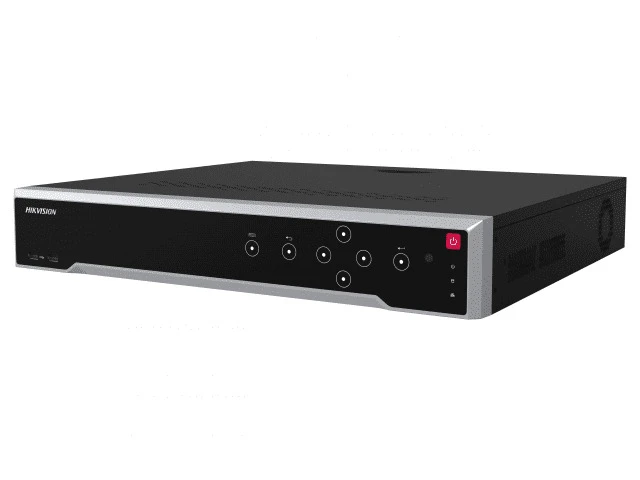 Сетевой видеорегистратор Hikvision DS-7716NI-M4 на 16 каналов, вид спереди и справа
