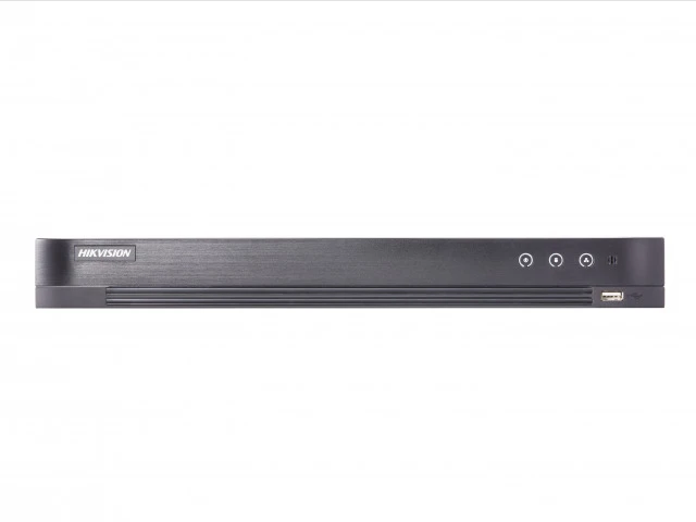 Гибридный видеорегистратор Hikvision iDS-7204HUHI-M1/FA на 4 канала с интеллектуальной видеоаналитикой, вид спереди